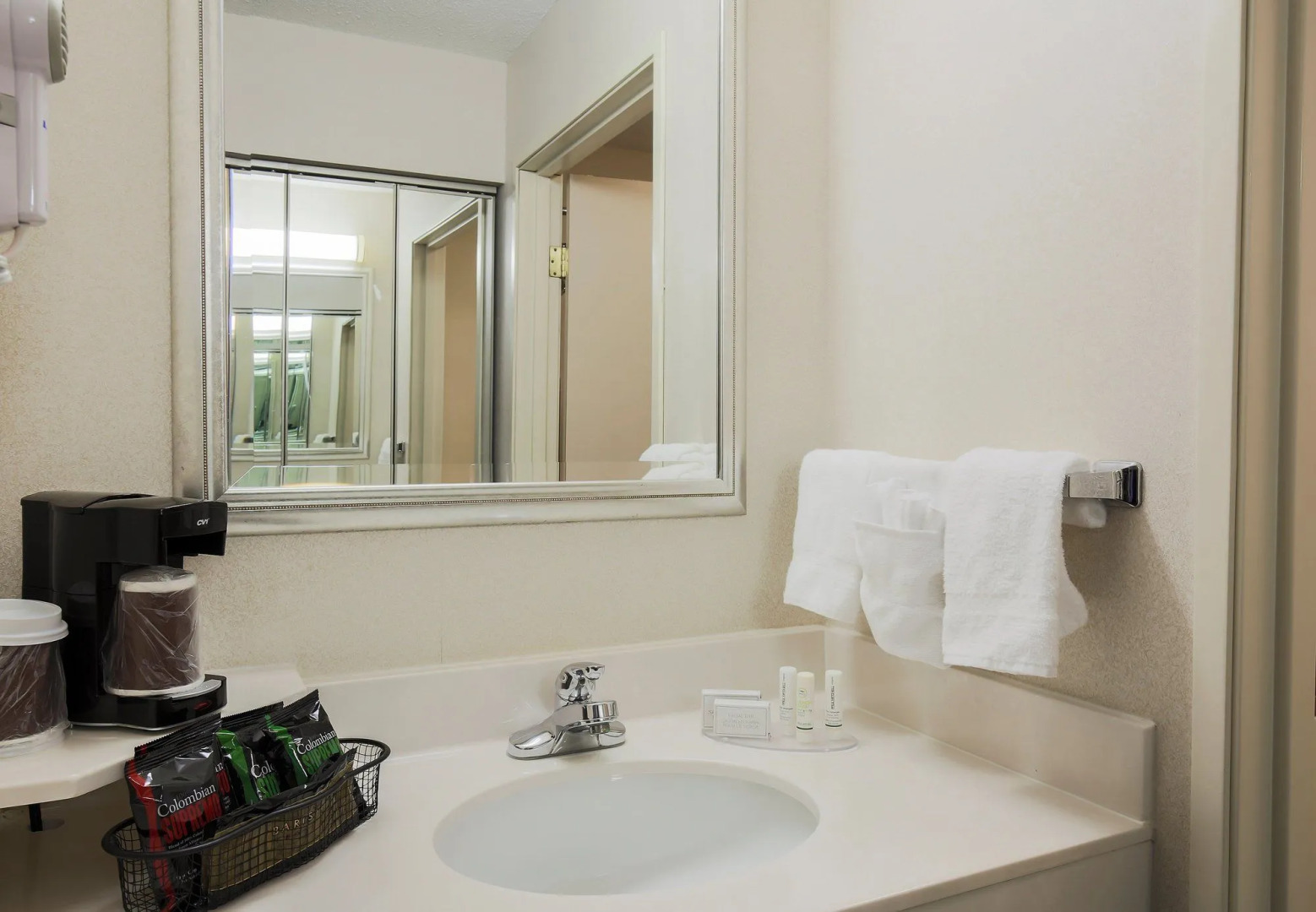 Courtyard by Marriott Topeka