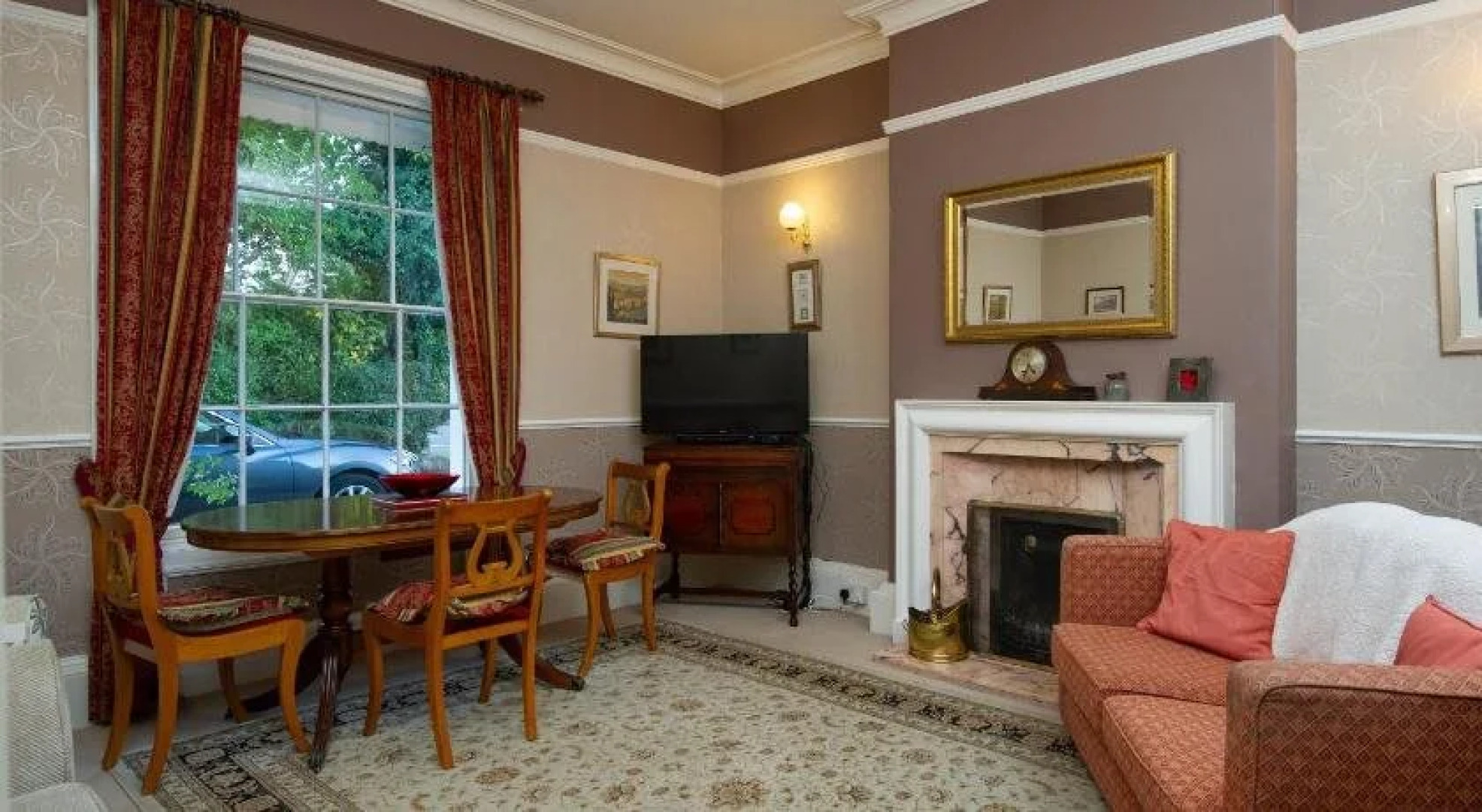 North Laurels Guesthouse