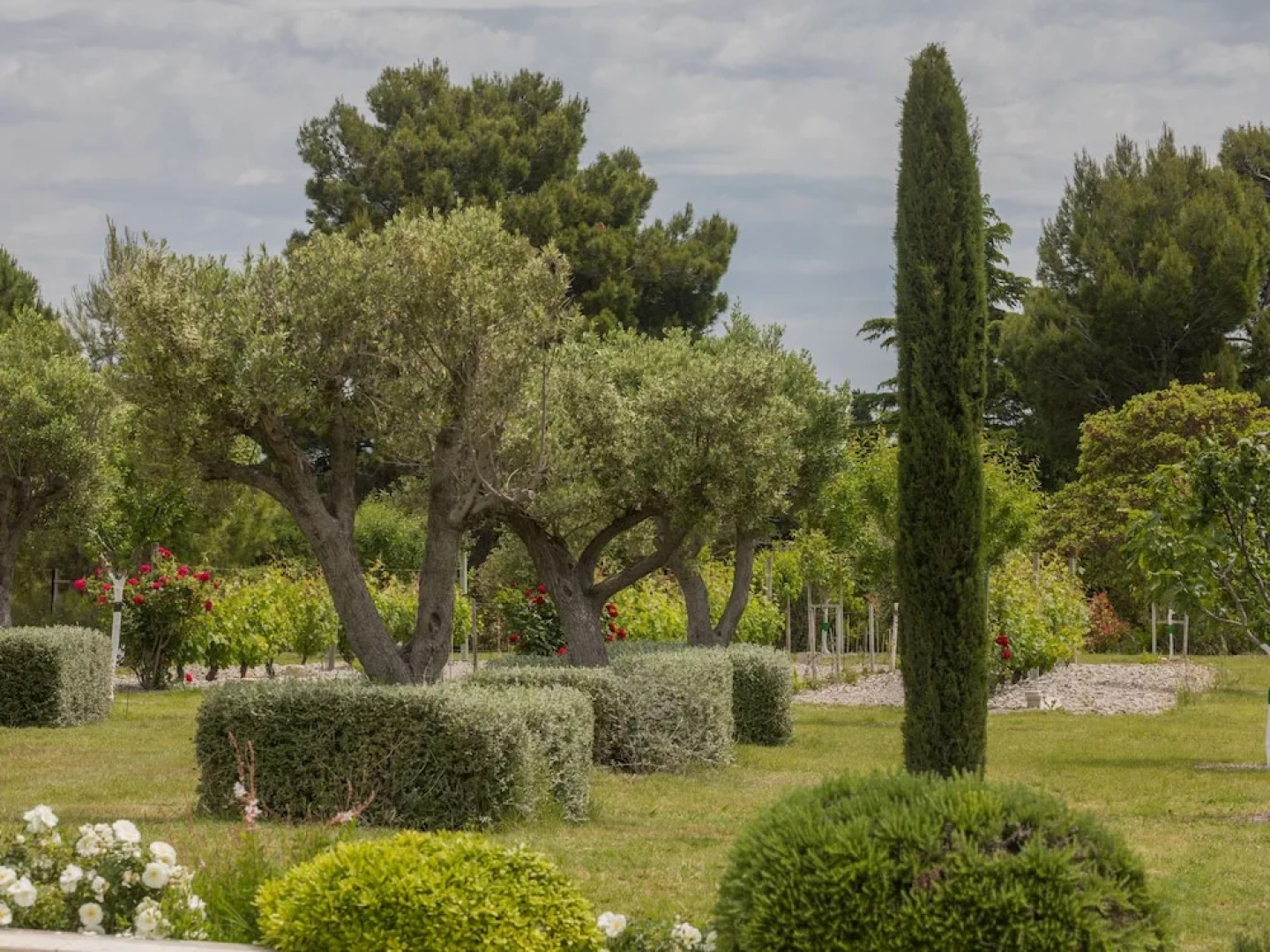 Stunning Villa With Heated Private Swimming Pool in Peaceful Location