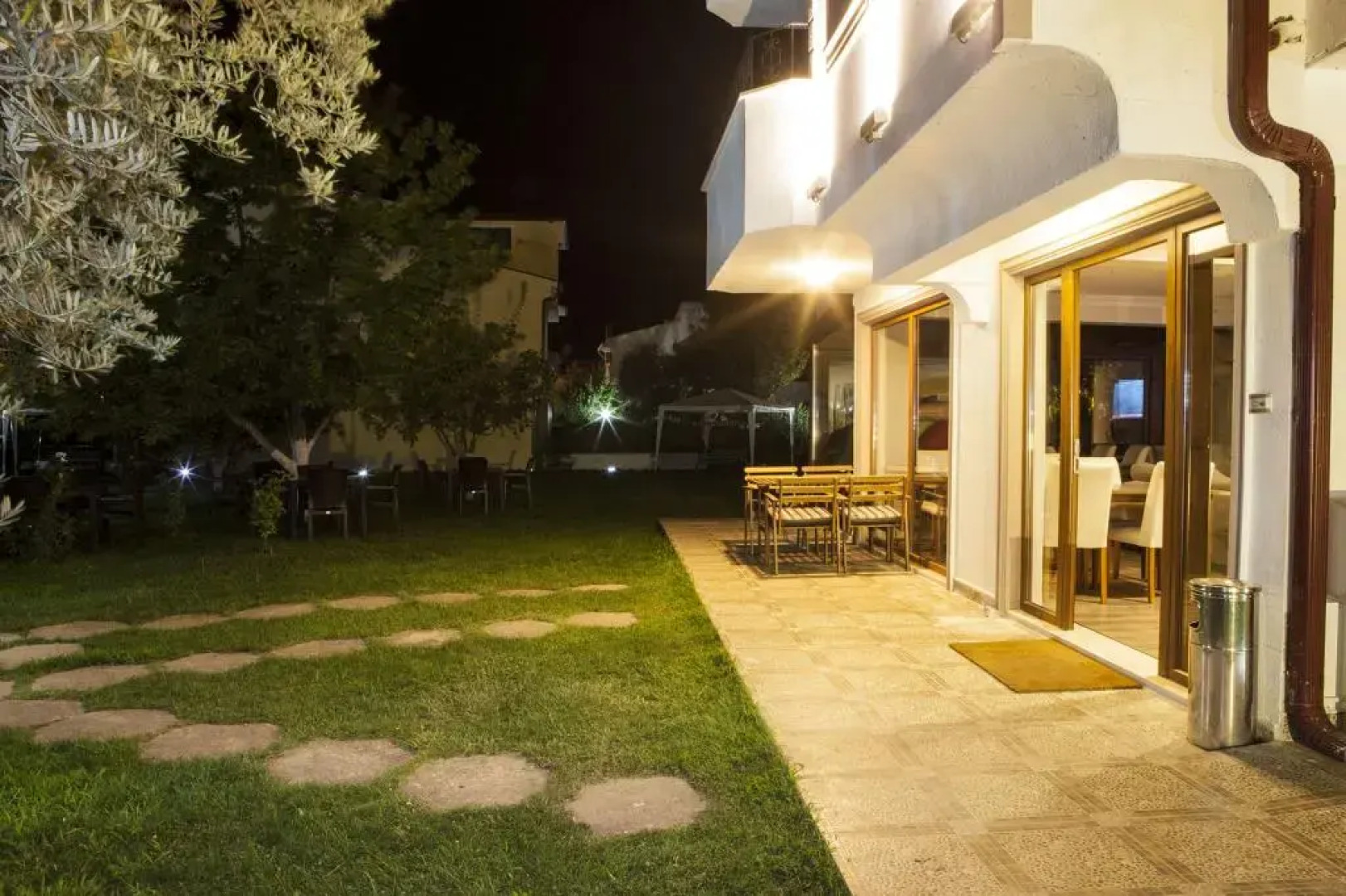 Flora Iznik Hotels & Suites