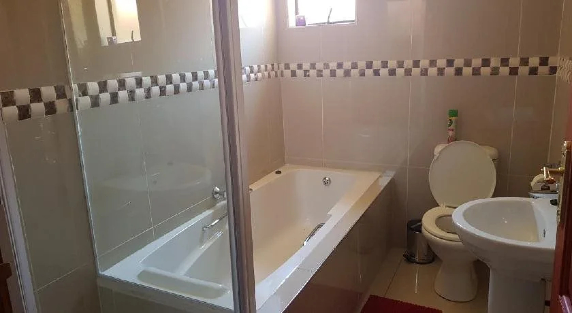 Ekuthuleni Guest house vosloorus