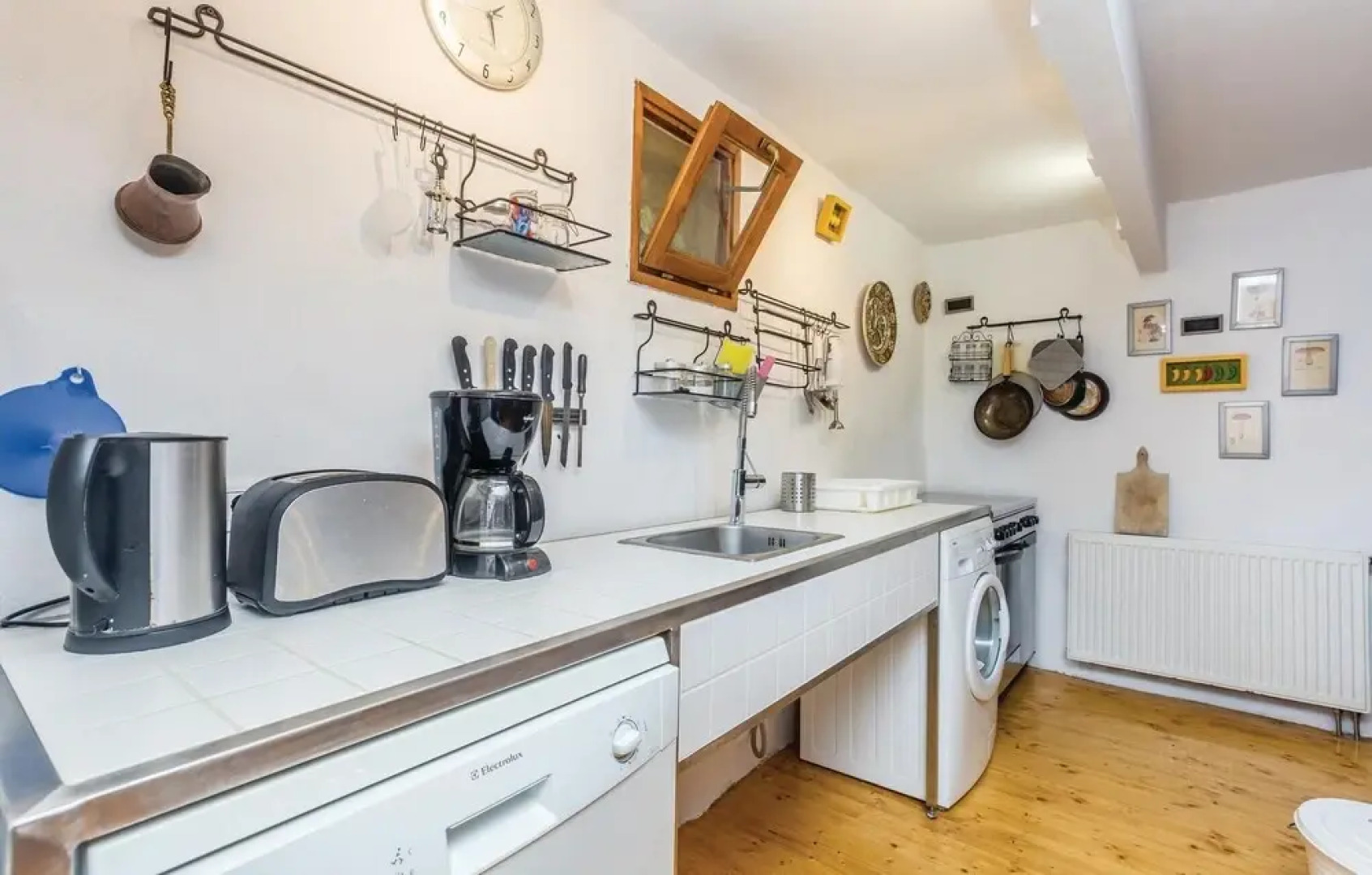 Awesome Home in Malinska With 3 Bedrooms, Outdoor Swimming Pool and Wifi