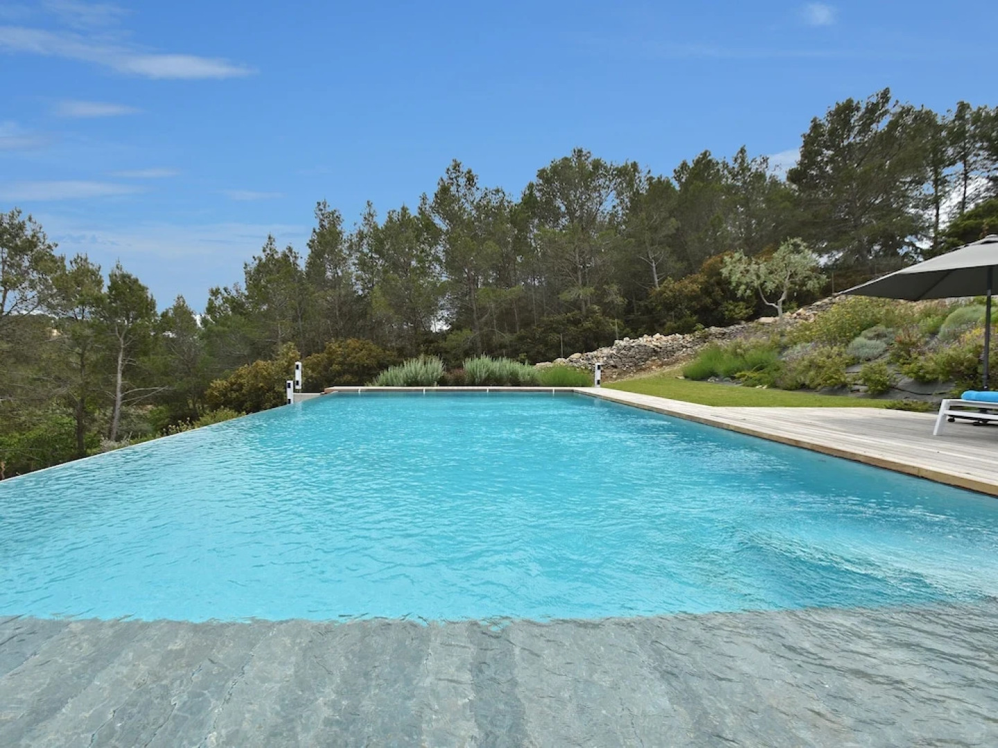 Villa on a High-end Residence in Nîmes With Heated Pool