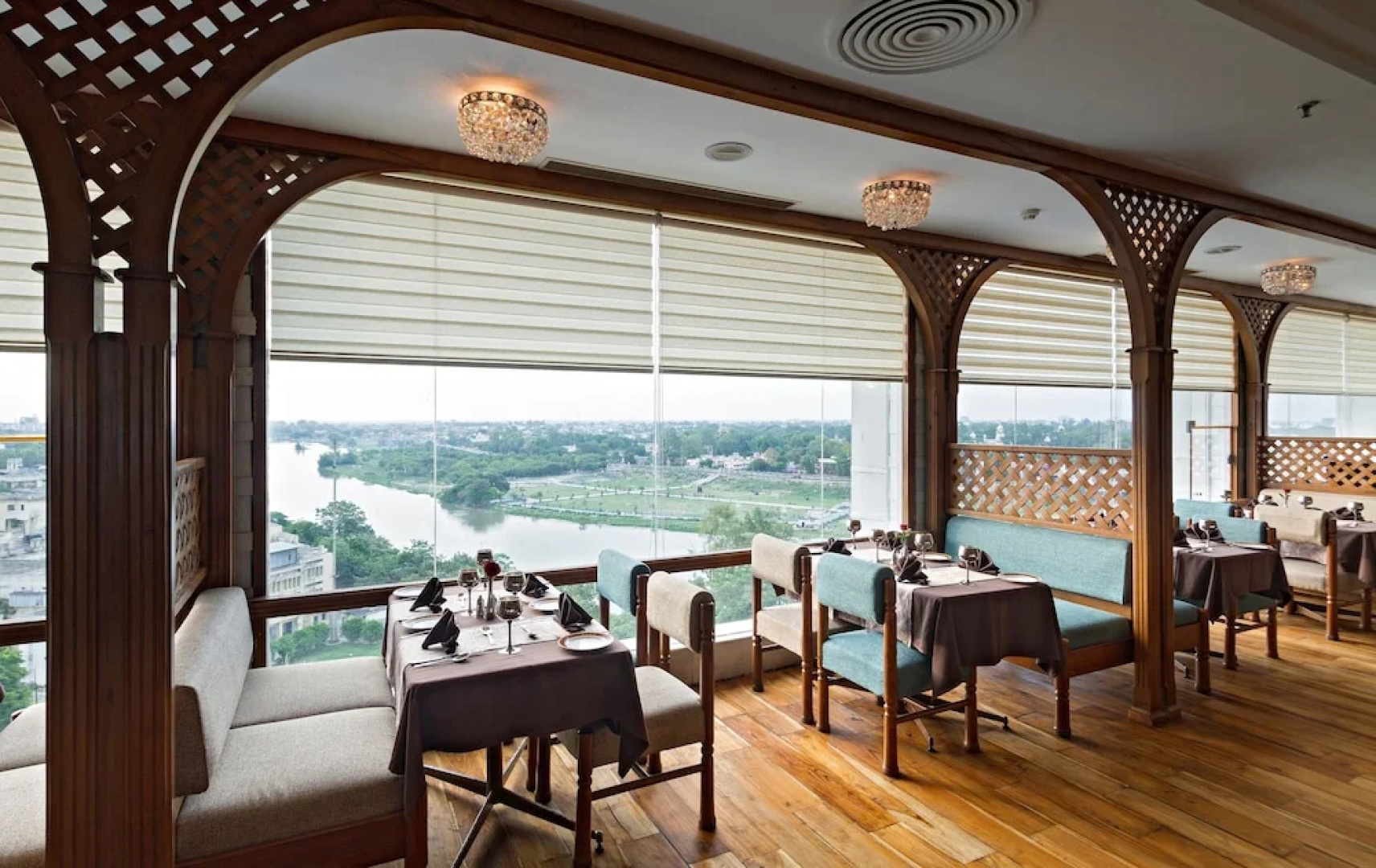 Hotel Clarks Avadh