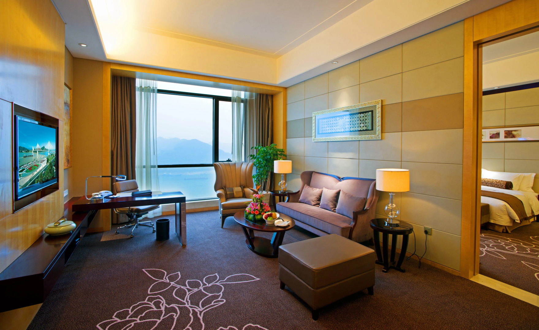 Crowne Plaza Yichang by IHG