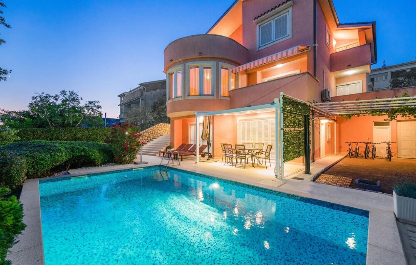 Nice Home in Novi Vinodolski With Wifi and 5 Bedrooms