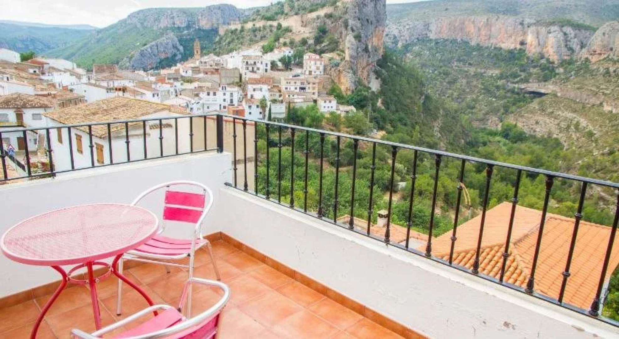 Apartamentos La Muela Chulilla