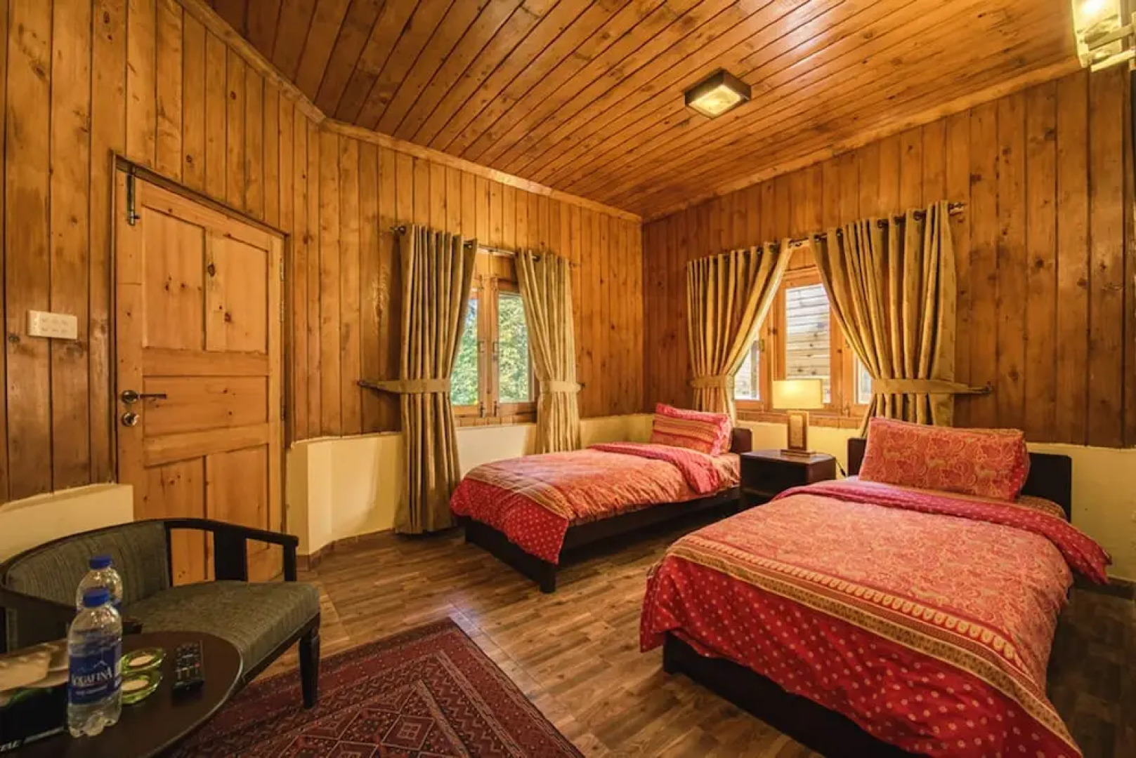 Pine Park Glade Resort Shogran