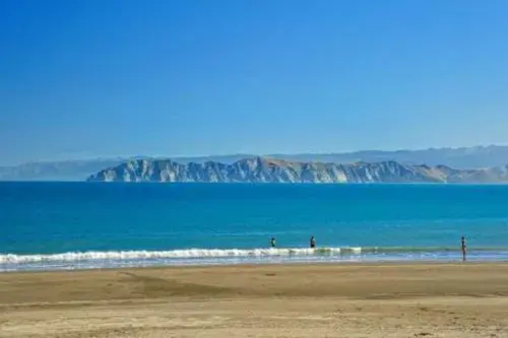 Whispering Sands Motel