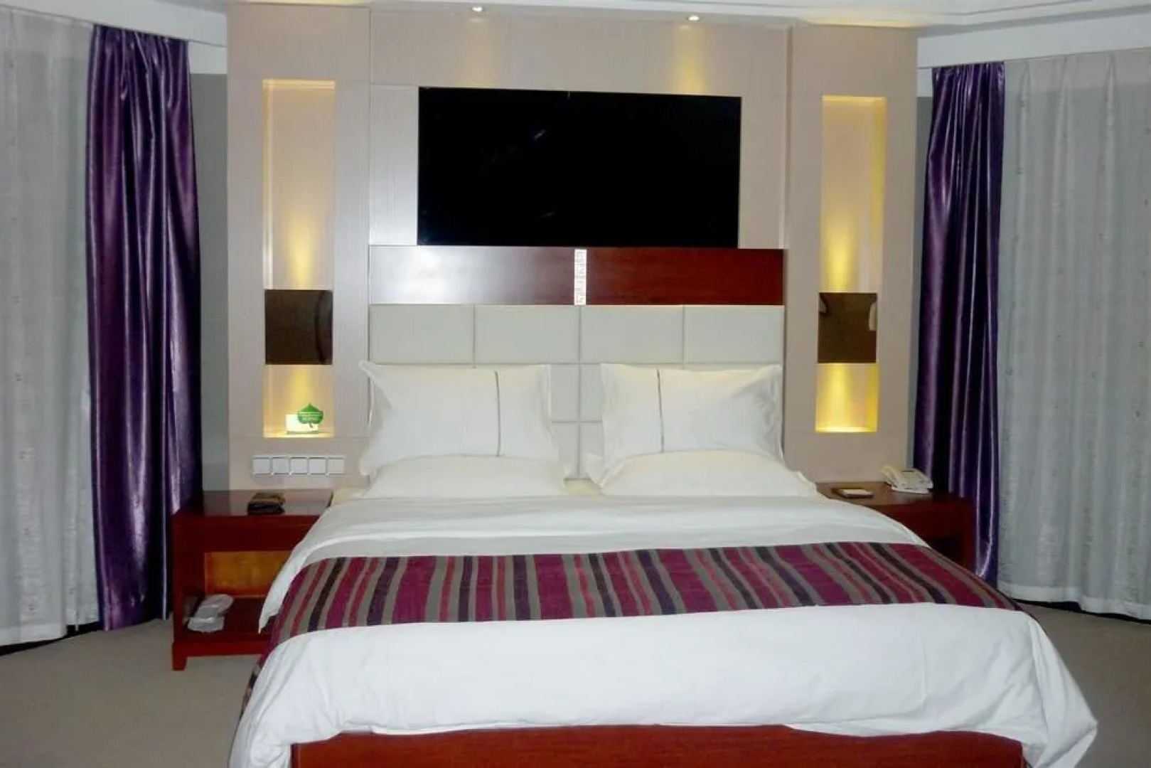 Taiyuan YueJia Hotel