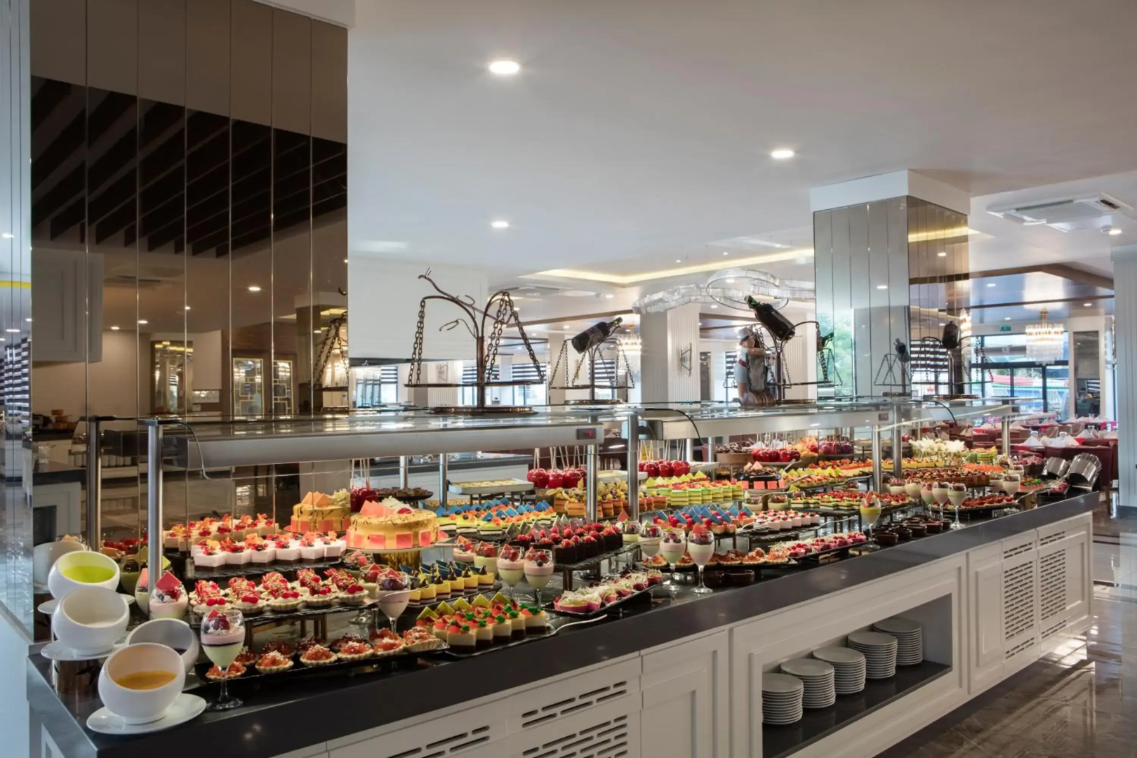 Курортный отель Aydinbey Queen's Palace & Spa - Ultra All Inclusive