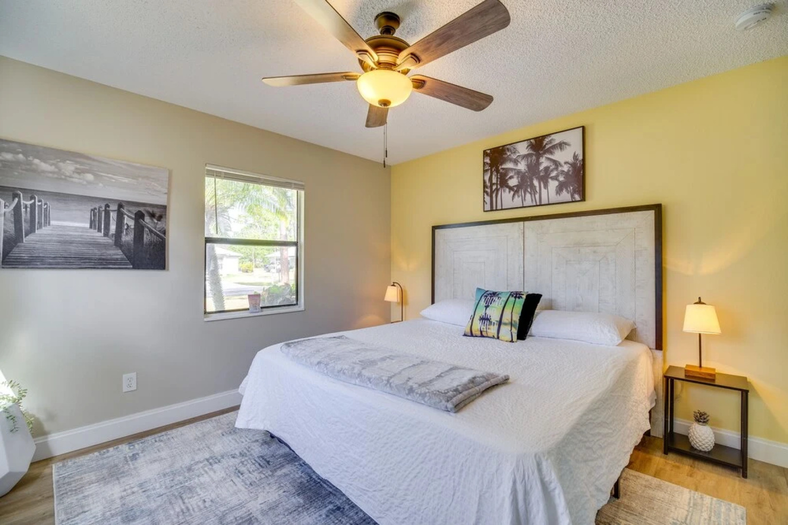 Sebastian Retreat w/ Screened Porch: 6 Mi to Beach