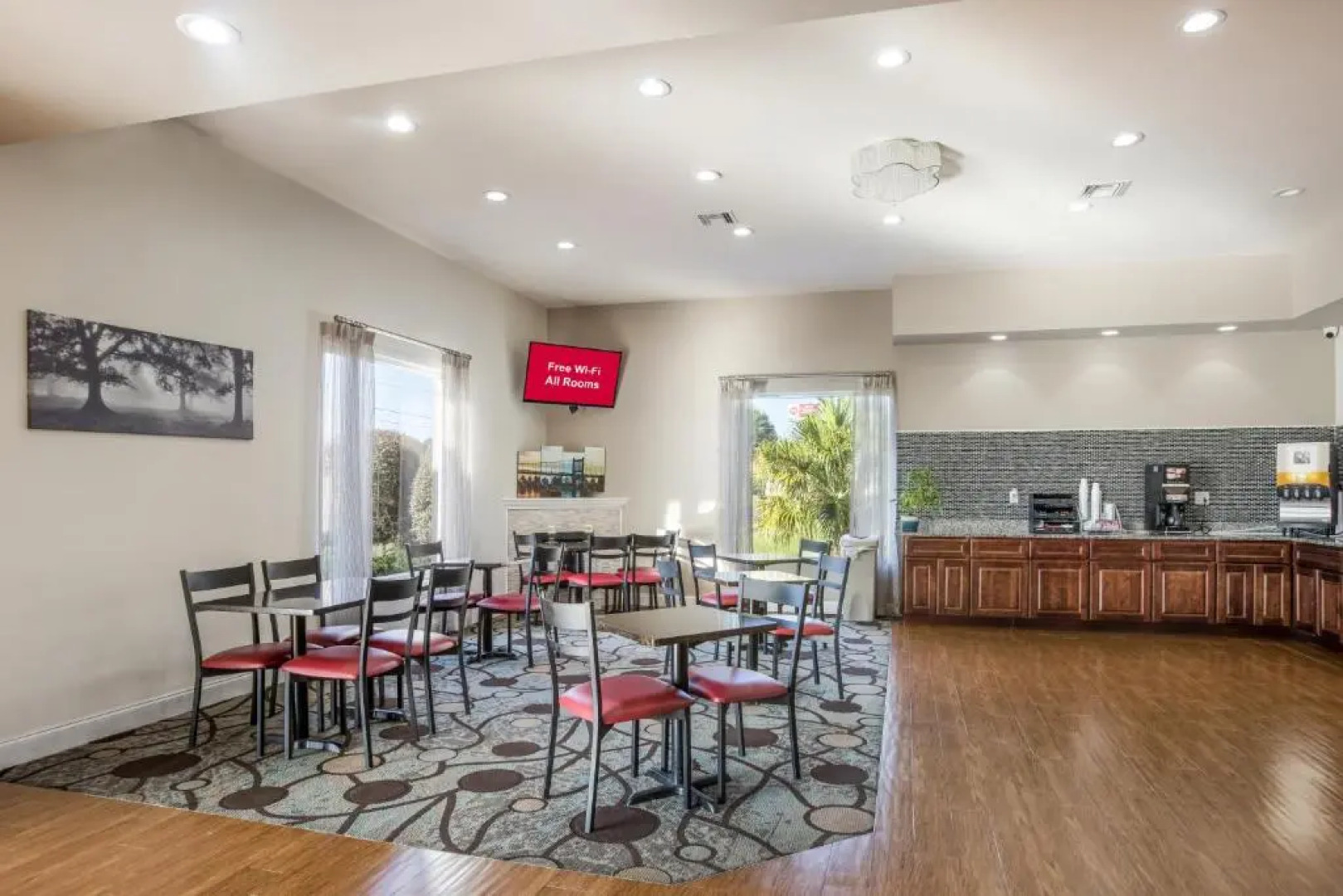 Red Roof Inn Savannah - Richmond Hill/ I-95