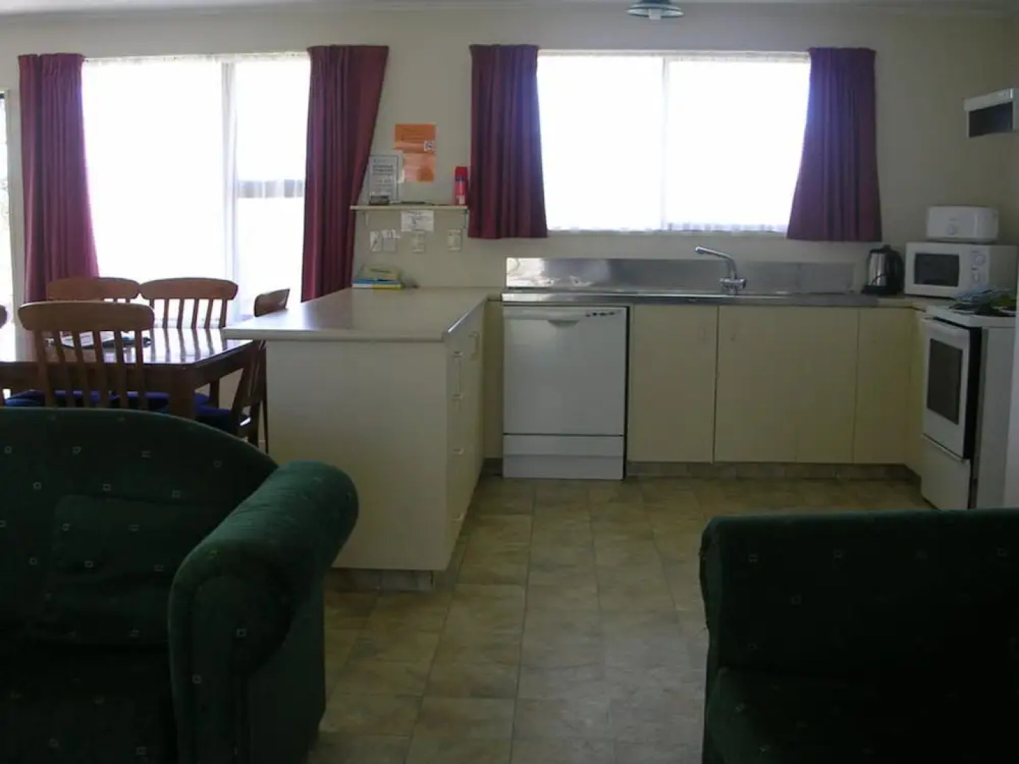 Alexandra Garden Court Motel