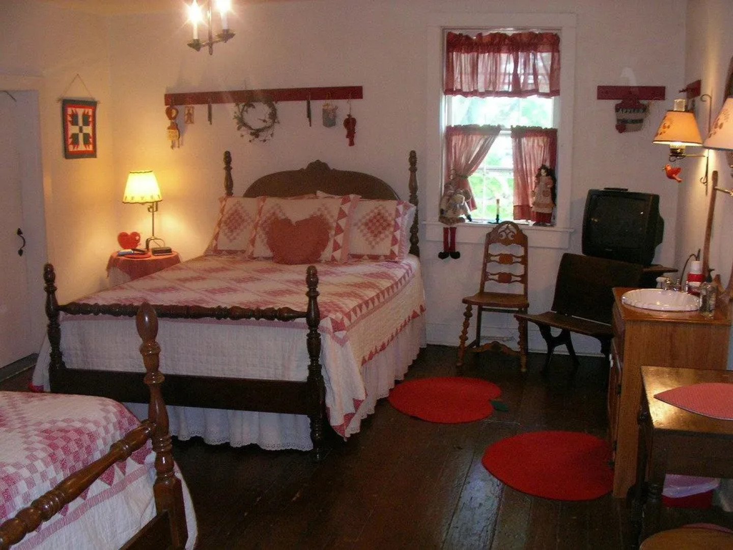 The Pines of Dresden B&B