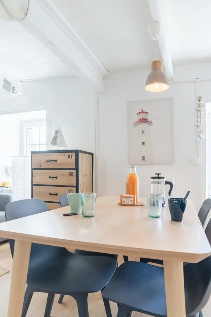 Small Cocoon for 2 by the sea