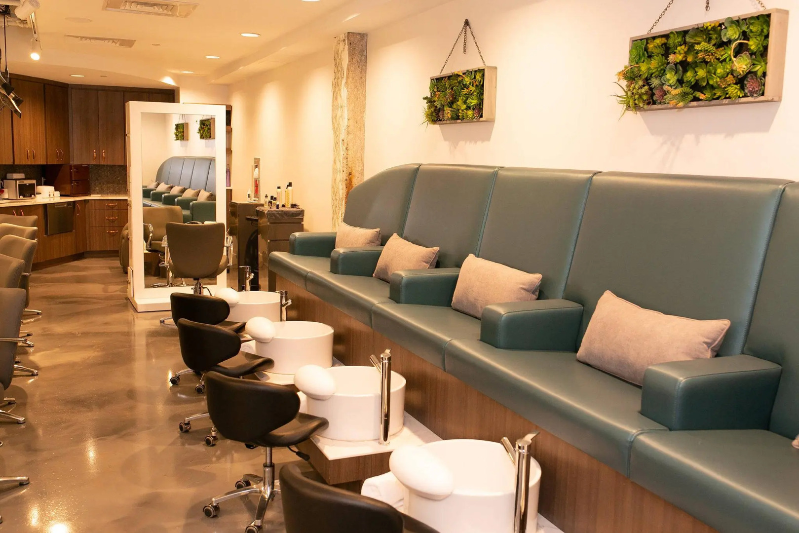 The Historic Cavalier Hotel and Beach Club, Autograph Collection