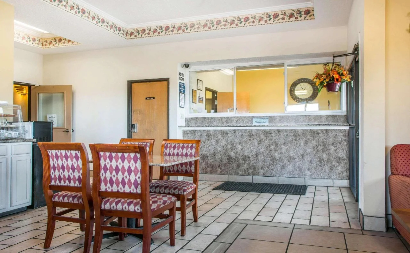 Red Lion Inn & Suites Caseyville