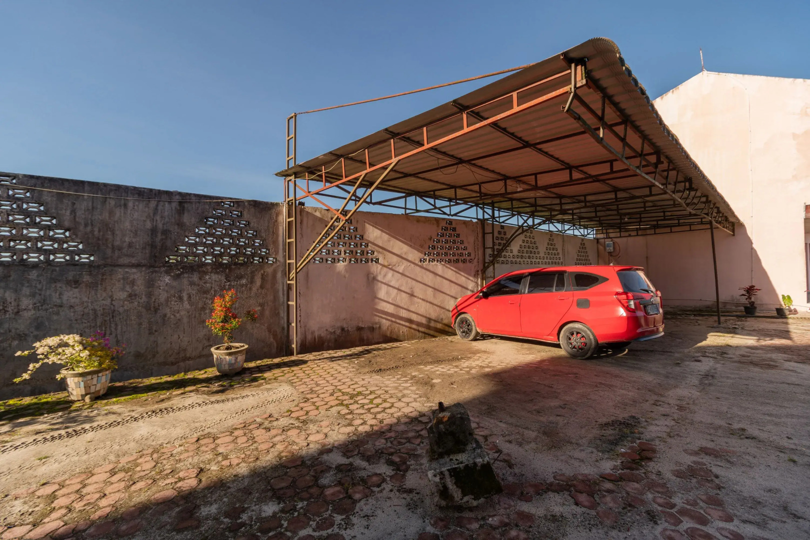 RedDoorz near Silangit International Airport