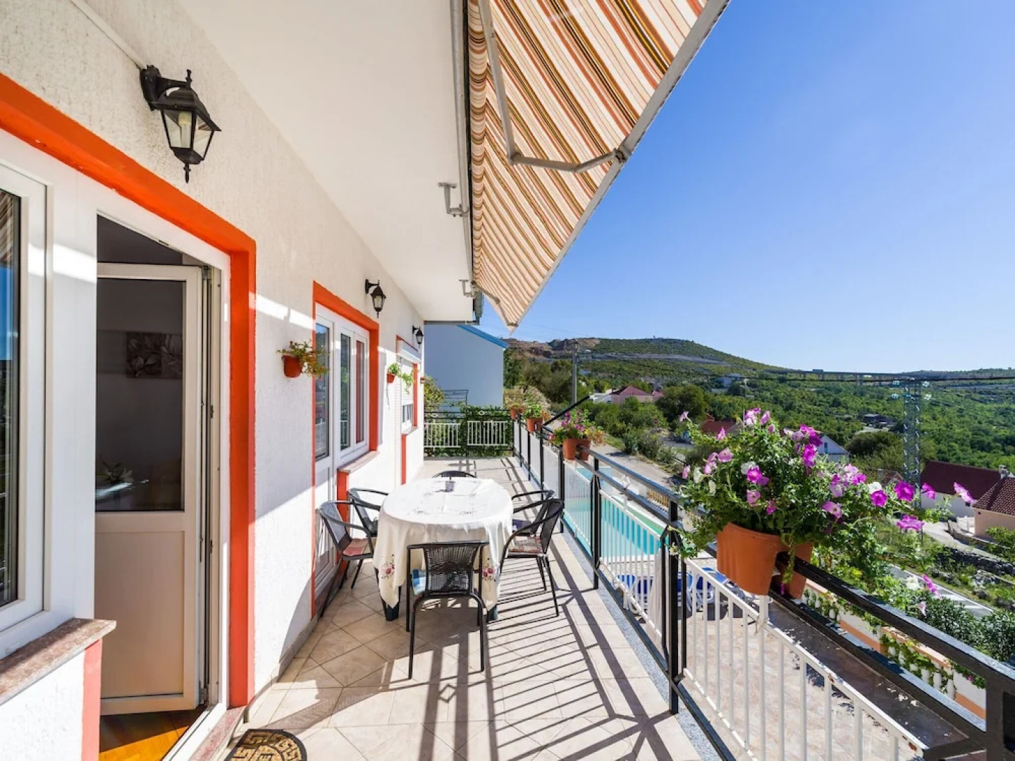 House Marija-with View to the sea and the Mountains