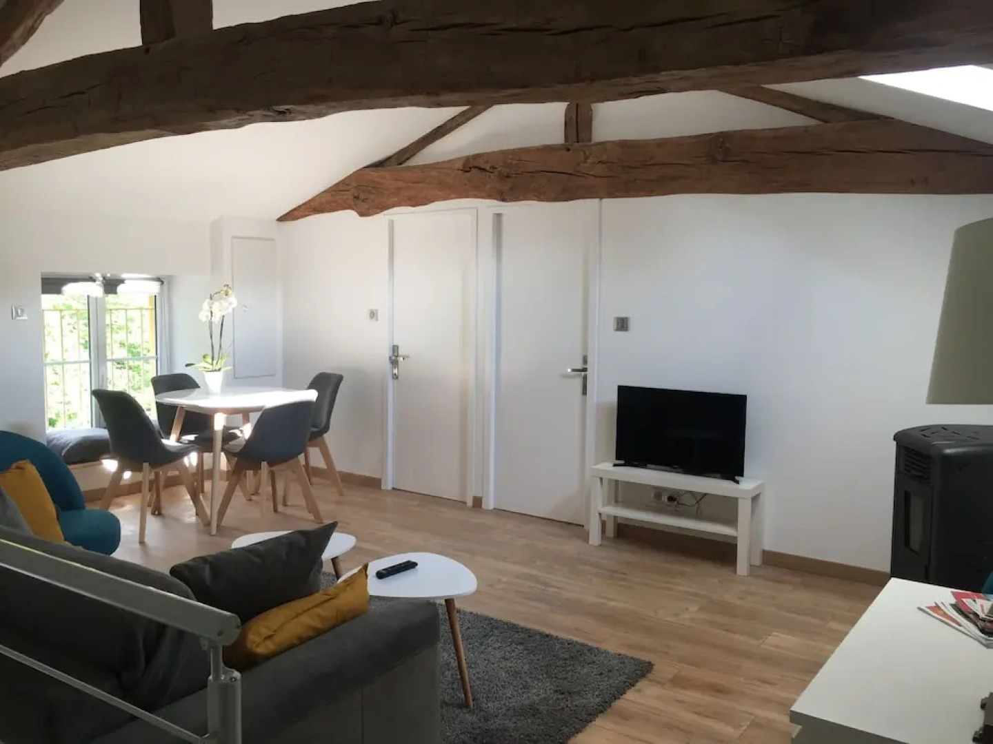 Gîte des Charmilles /La Maison des Gardes