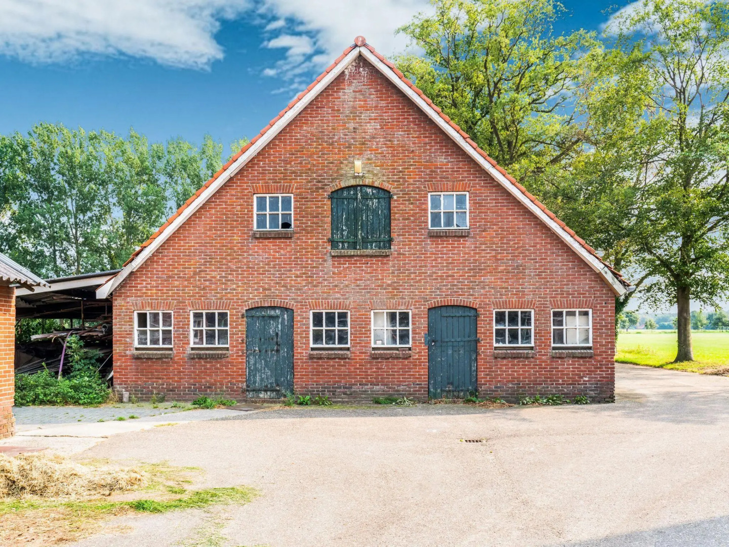 Cozy Farmhouse in Markelo with Meadow View