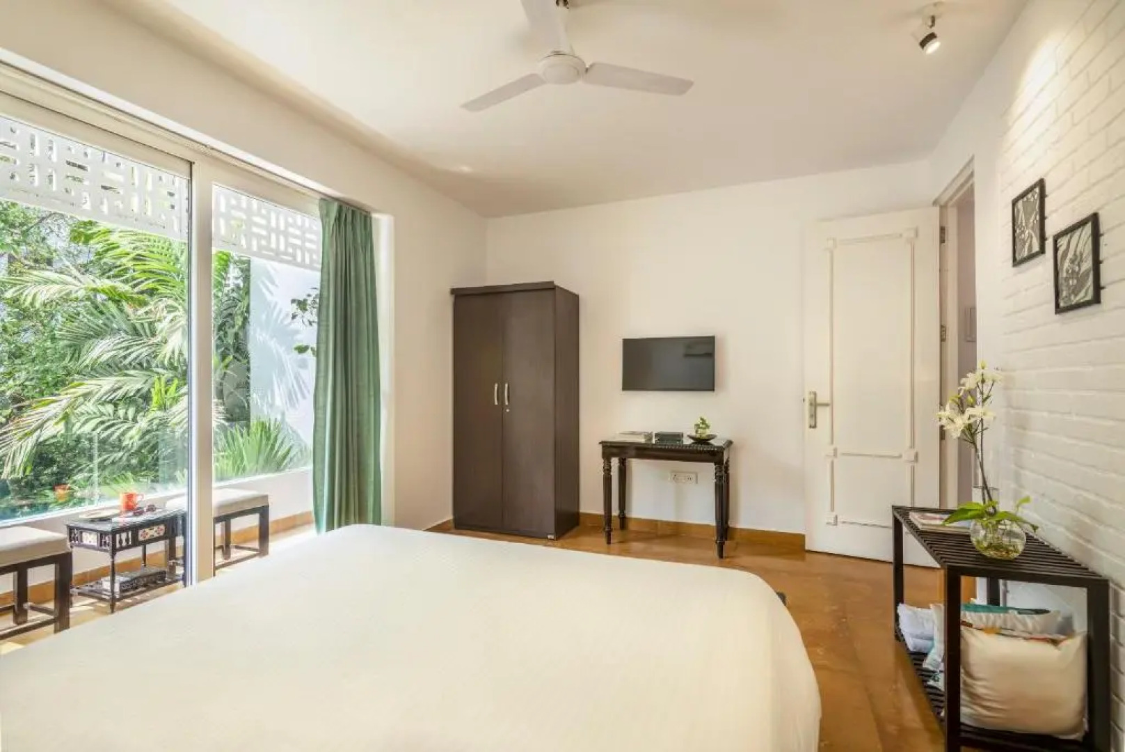 Santaa Teraa Apartments