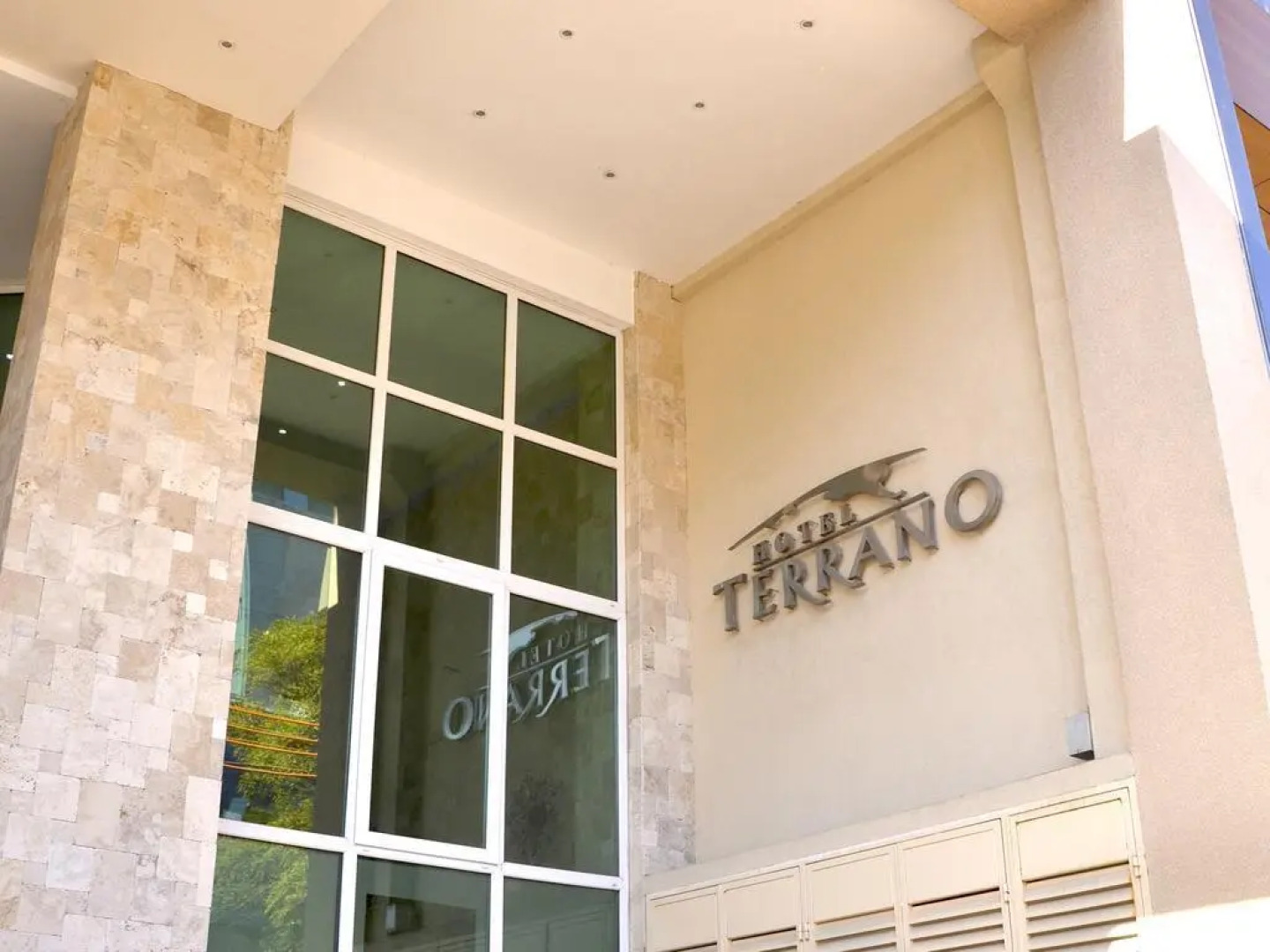 Terrano Hotel