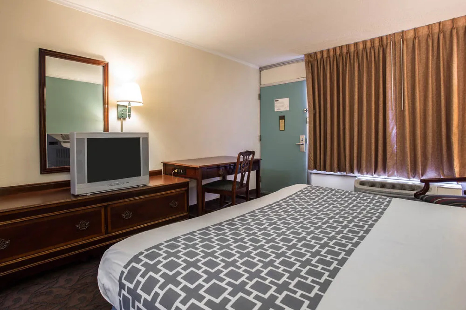 Rodeway Inn & Conference Center