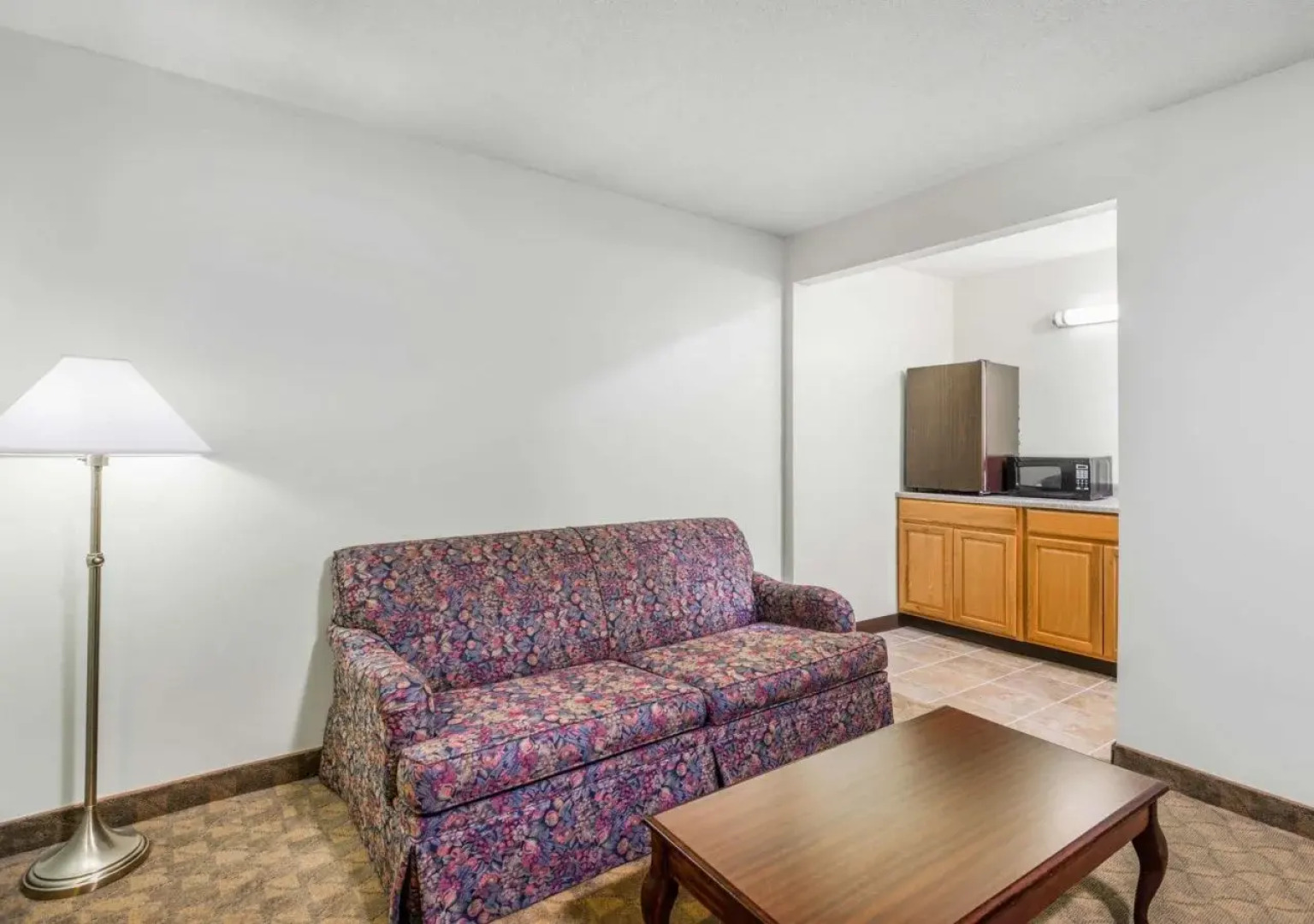 Days Inn & Suites by Wyndham Boardman