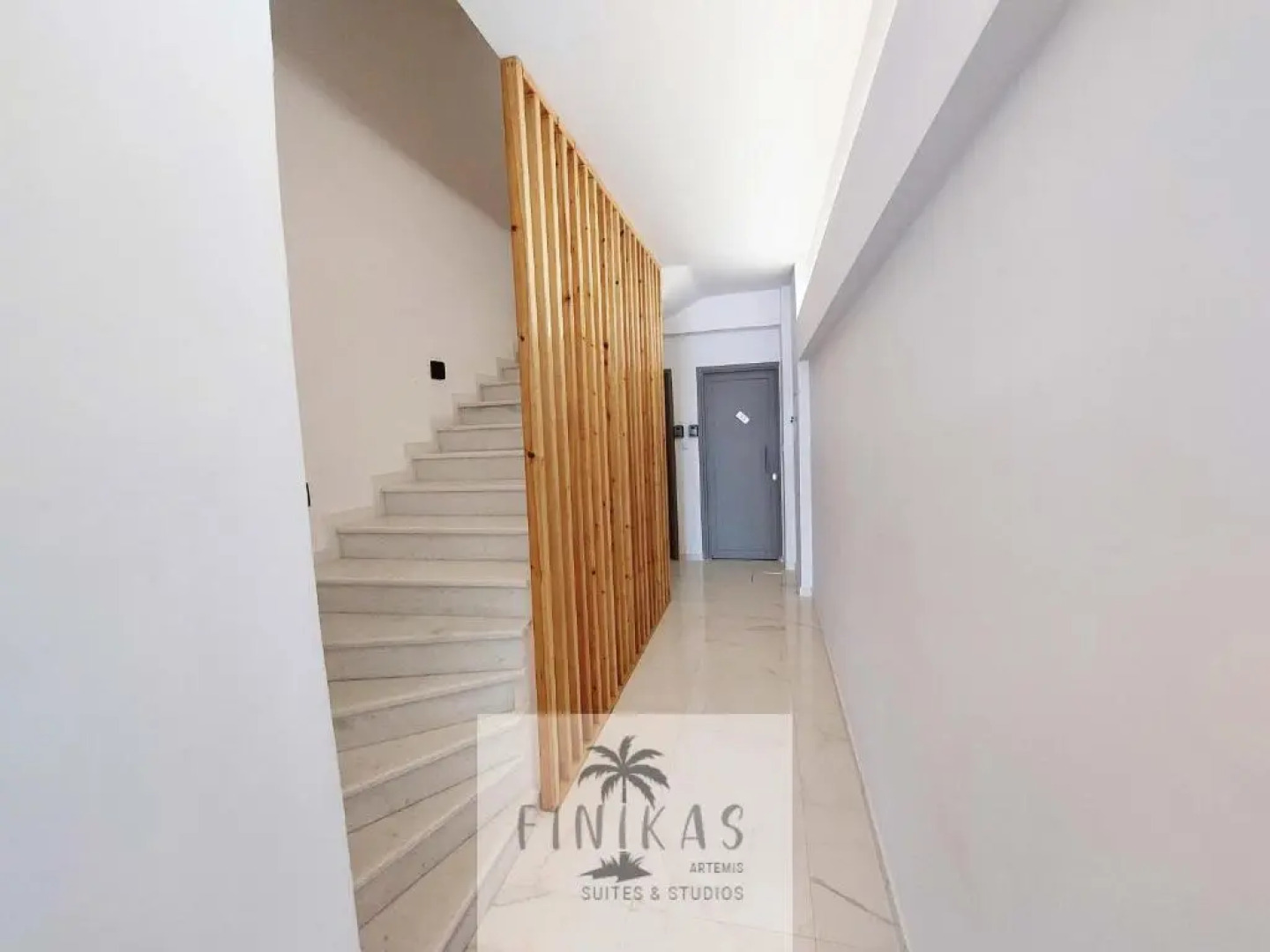 Finikas Suites & Apartments Airport