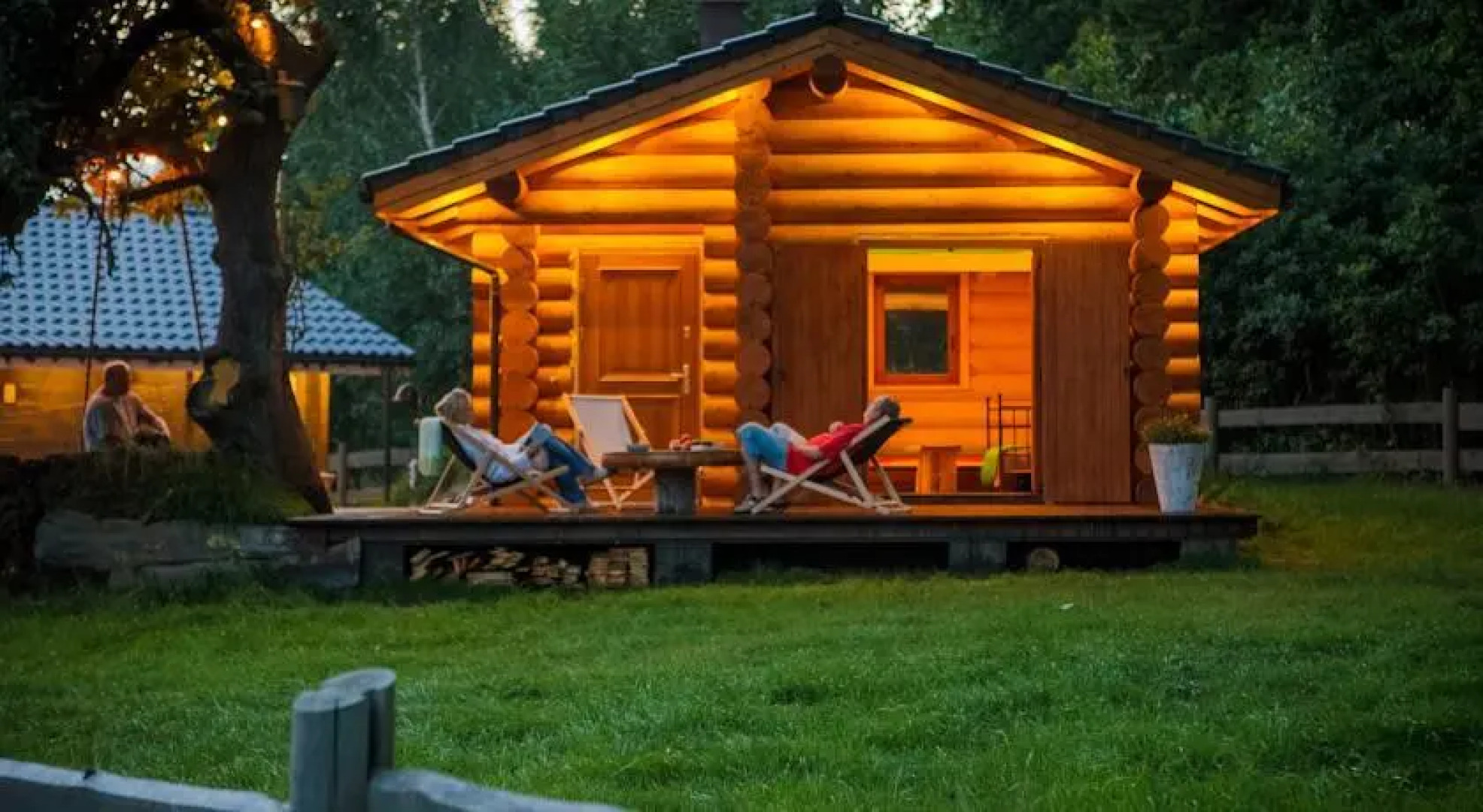Sauna & Spa Under the Apple Tree