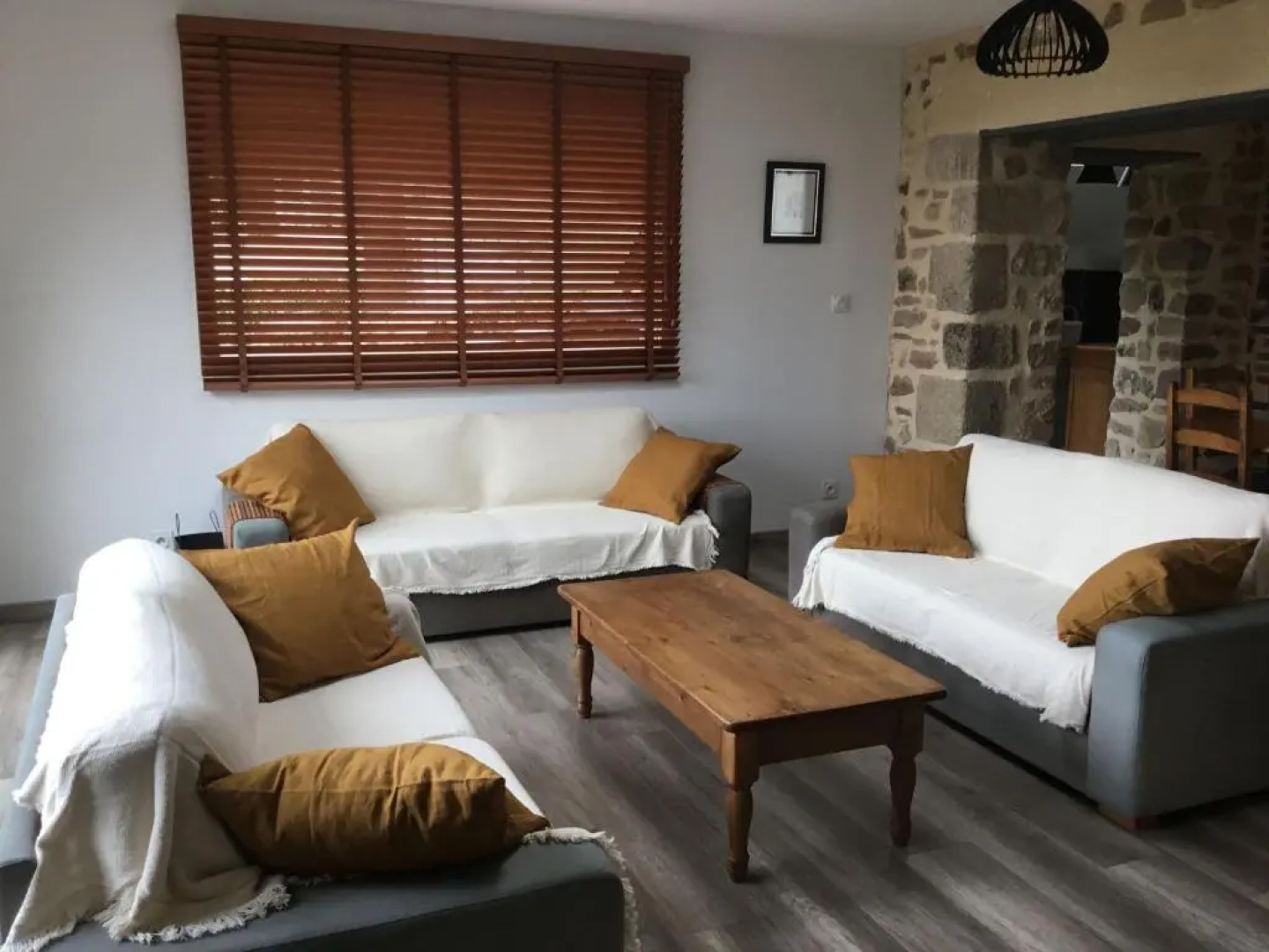 Gîte Sainte-Suzanne-et-Chammes, 4 pièces, 6 personnes - FR-1-600-151