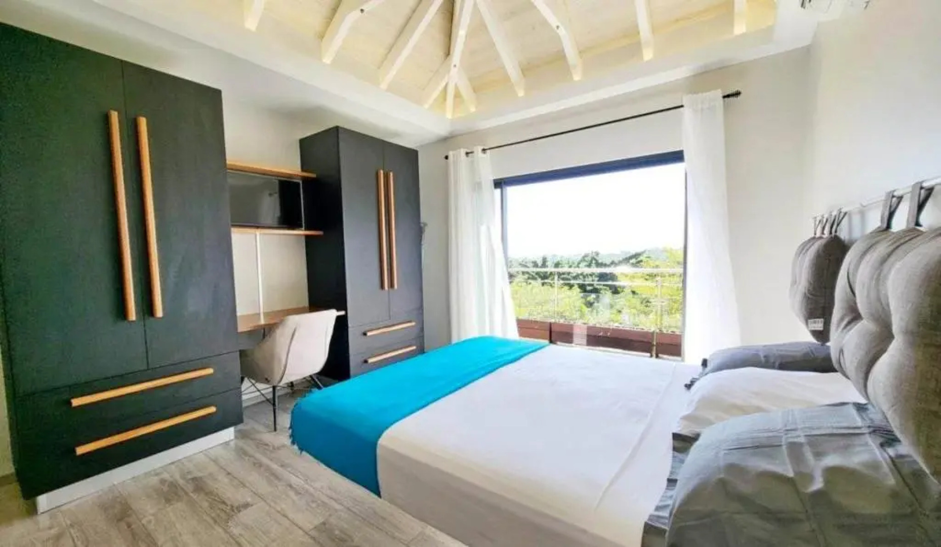 Villa de 3 chambres avec vue sur la mer piscine privee et jardin clos a Goyave a 2 km de la plage