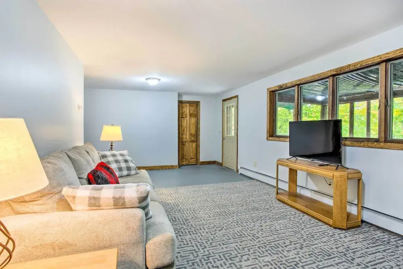 Pet-friendly Gilford Home: 3 Mi to Gunstock & Lake