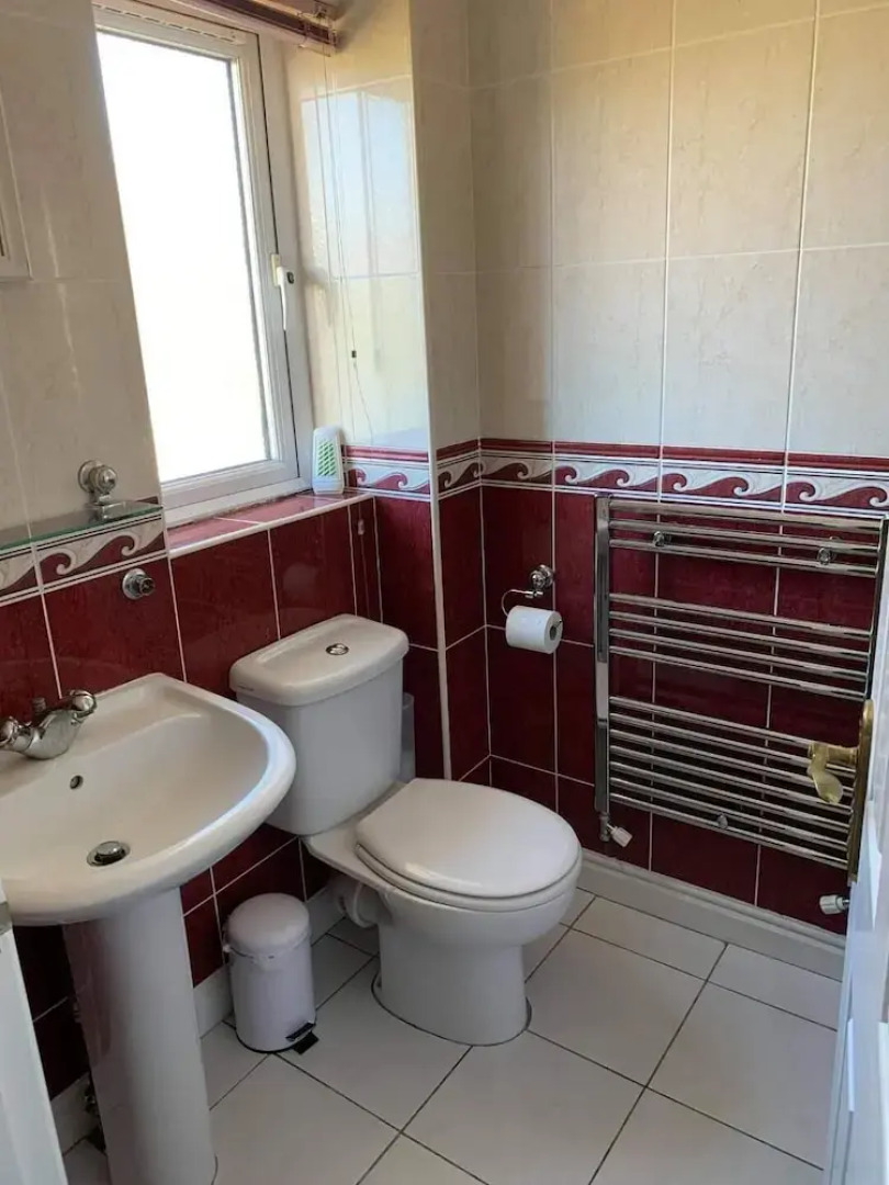 Cozy Beach House in Sandown - 3 Bedrooms