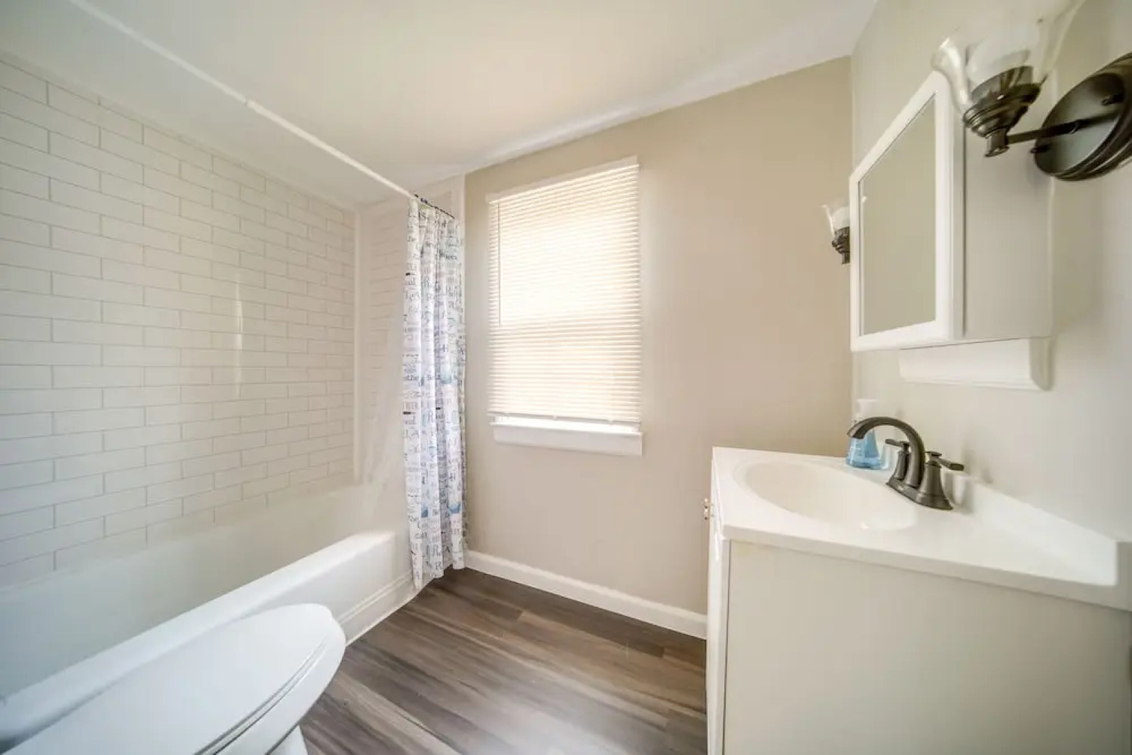 Vacation Rental Near Cleveland, Ohio: 6 Mi Away!