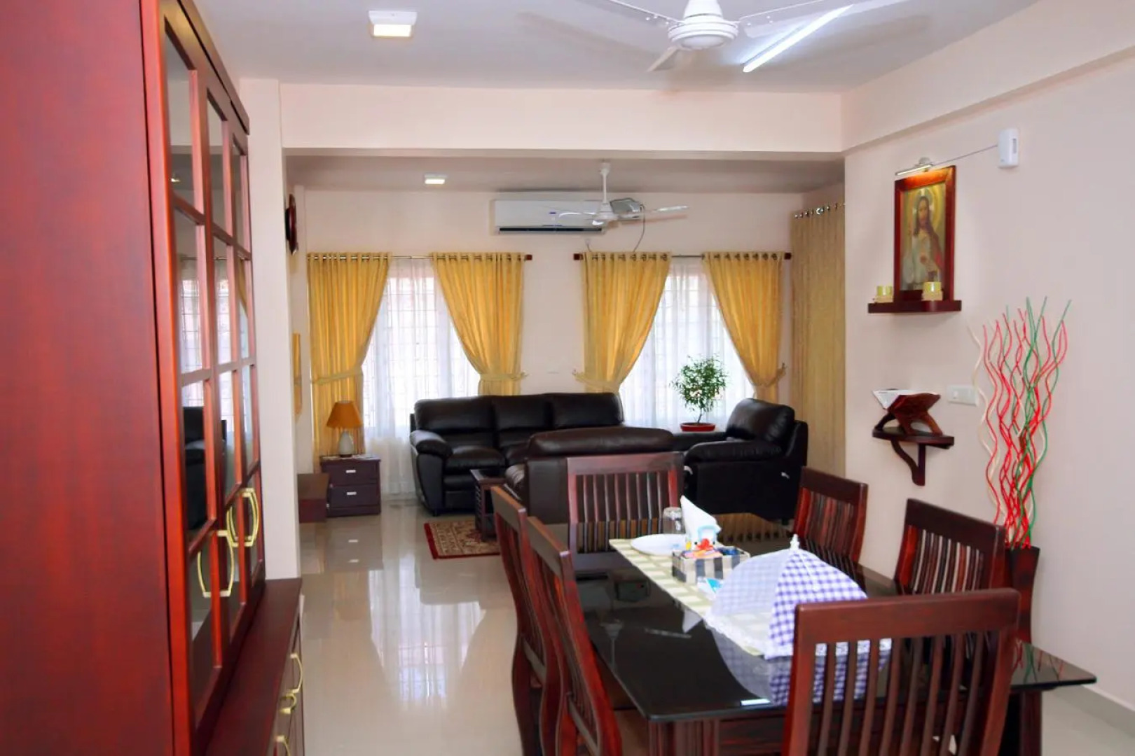 Teresa Plaza Luxury Serviced Apartments
