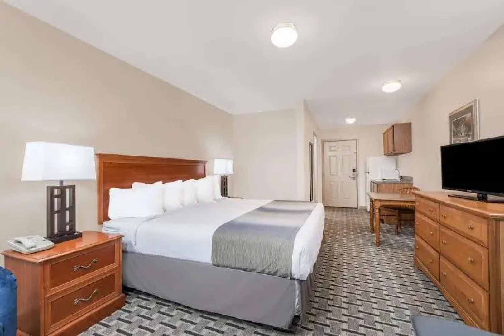 Home Lodge Louisville Sellersburg