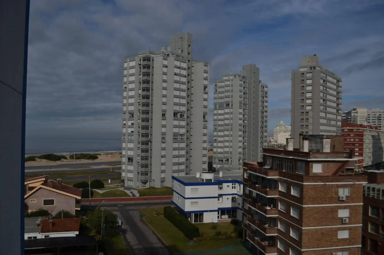 Arenas del Mar Apartments