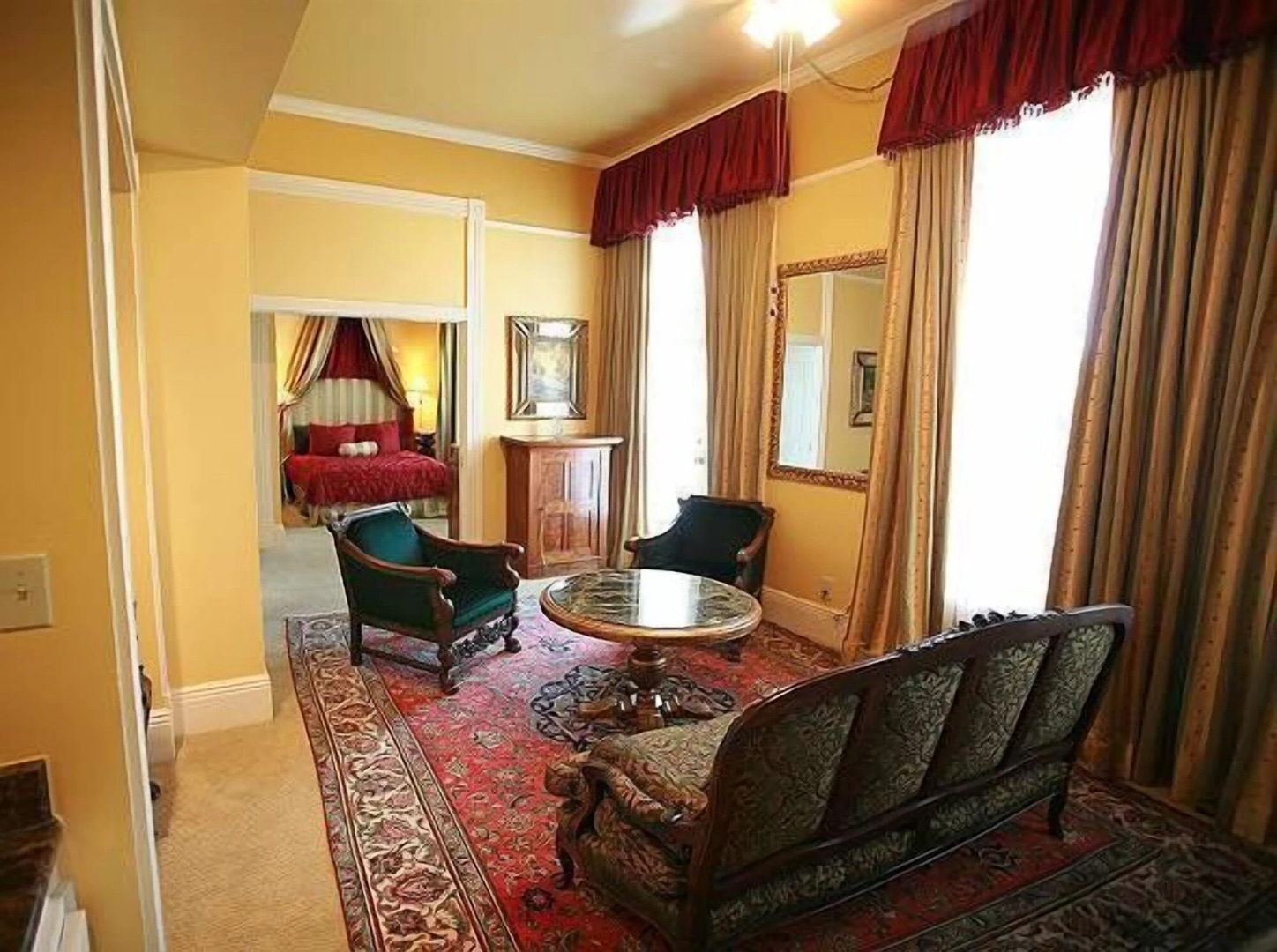 Fairmount Hotel