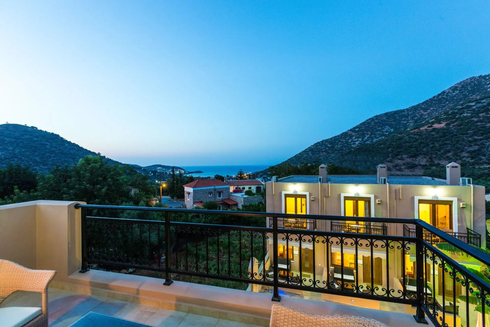 Pantheon Villas & Suites