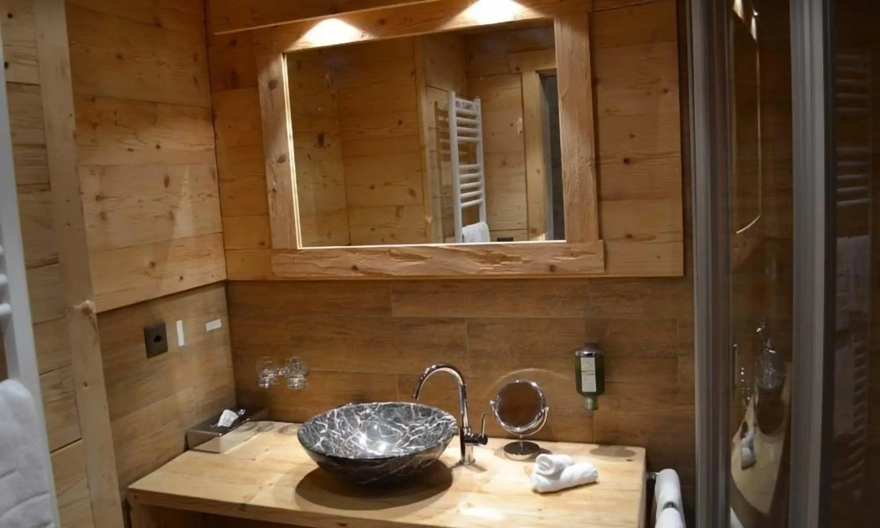 Waldhotel Doldenhorn