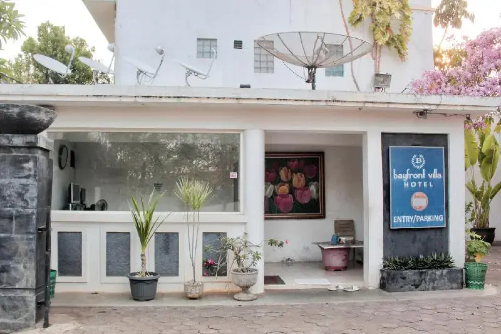 OYO 2359 Bayfront Karnadia