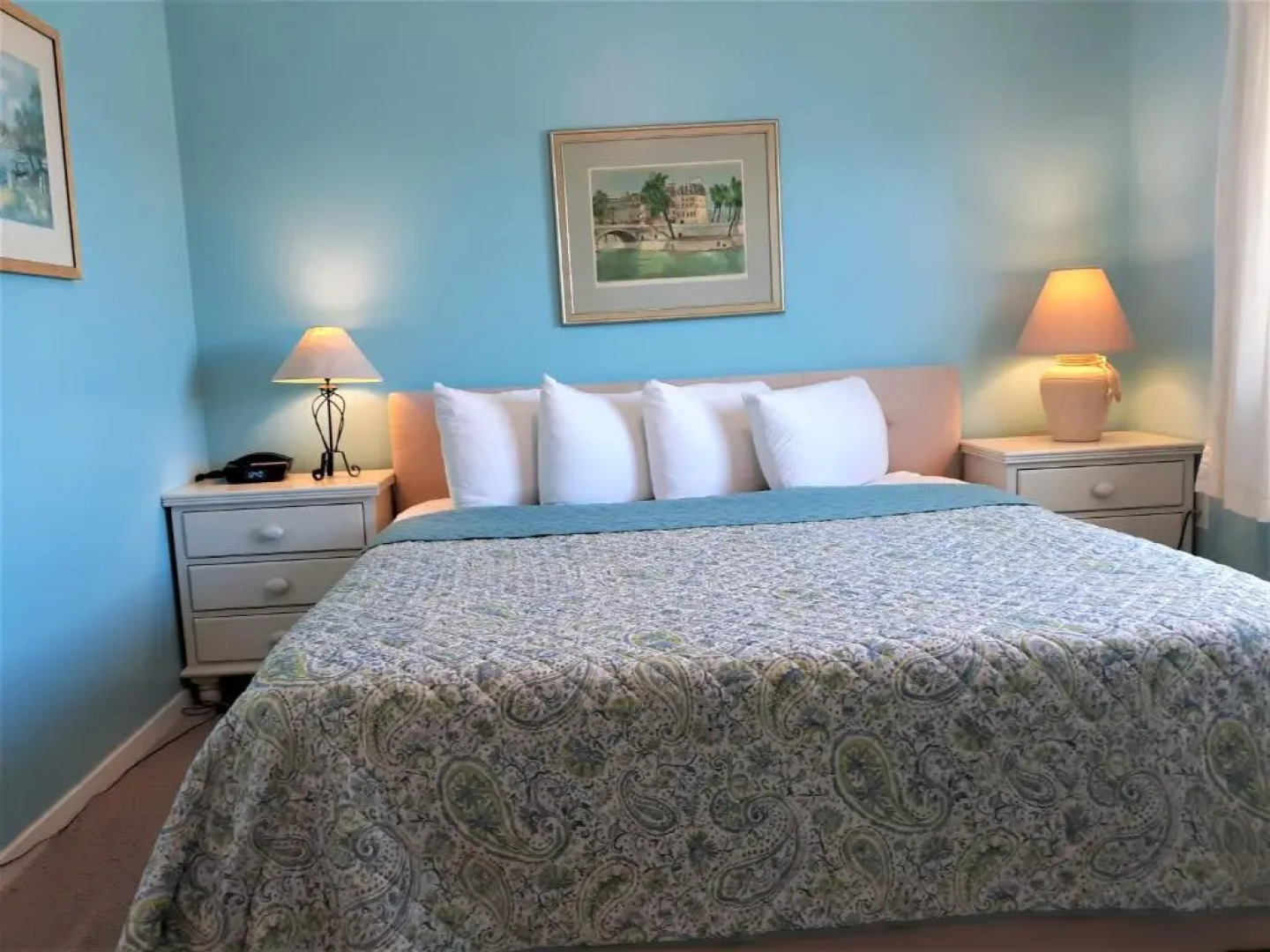 Sandpeddler Inn & Suites