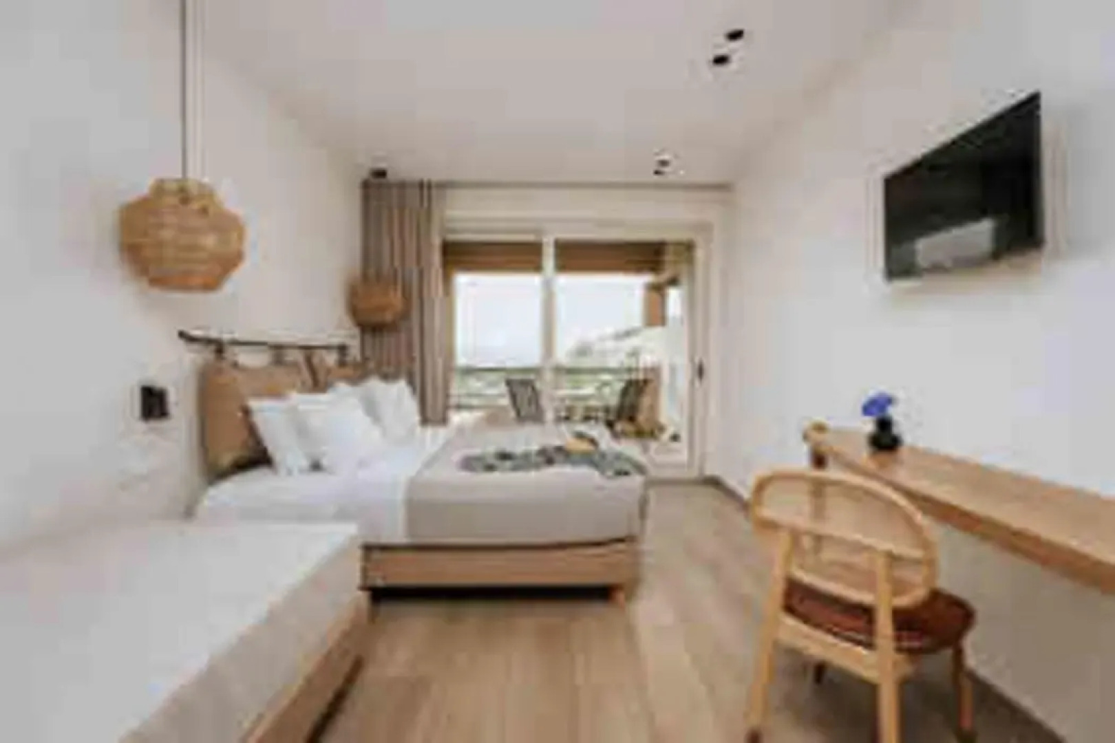 Paralos The Maxine - Adults Only