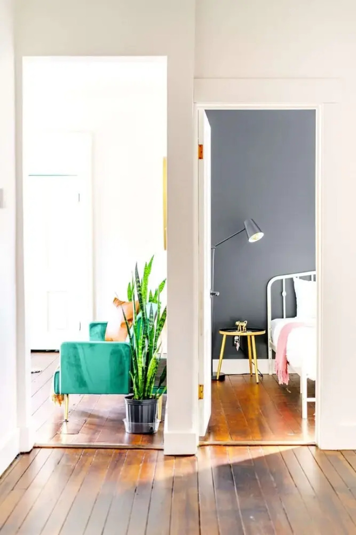 Prime Location Top Rated Clean Parking Free