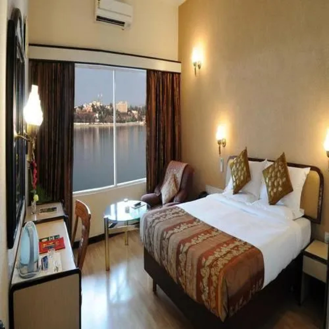 Hotel lake View Ashok