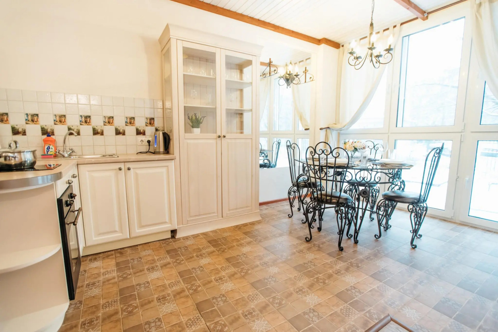 Апартаменты на переулке Суворова