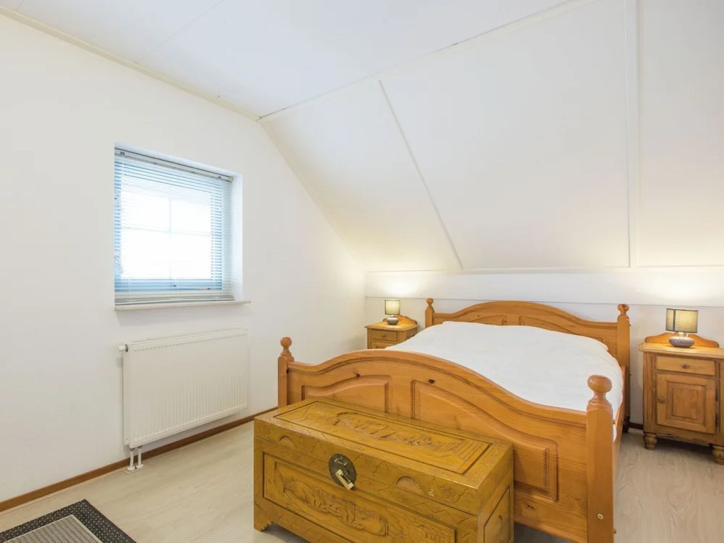 Cosy Holiday Home in Friesland by the Lake